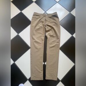 Public Rec golf pants 32/34 straight